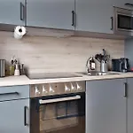 Stilvolle I Kostenloses Parken I Home2share Dessau-Rosslau