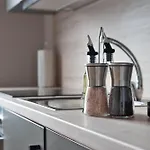 Stilvolle I Kostenloses Parken I Home2share Appartement Dessau-Rosslau