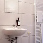 Stilvolle I Kostenloses Parken I Home2share Appartement *