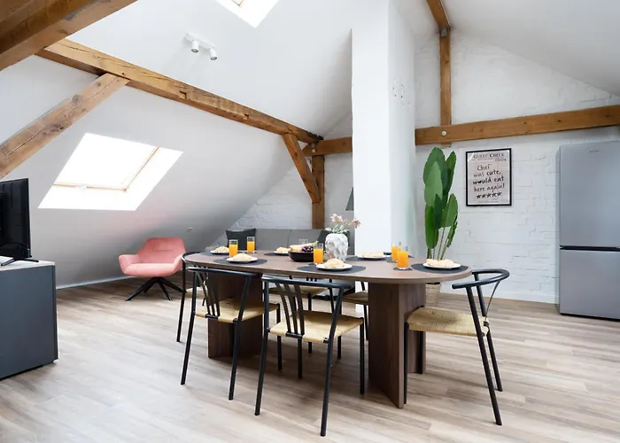 Stilvolle I Kostenloses Parken I Home2share Dessau-Rosslau